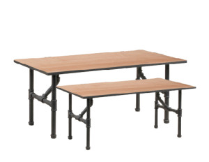 NESTING TABLE